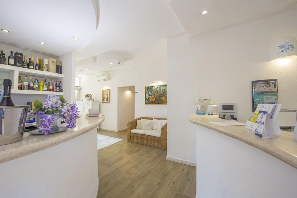 Olbia City Hotel מראה חיצוני תמונה