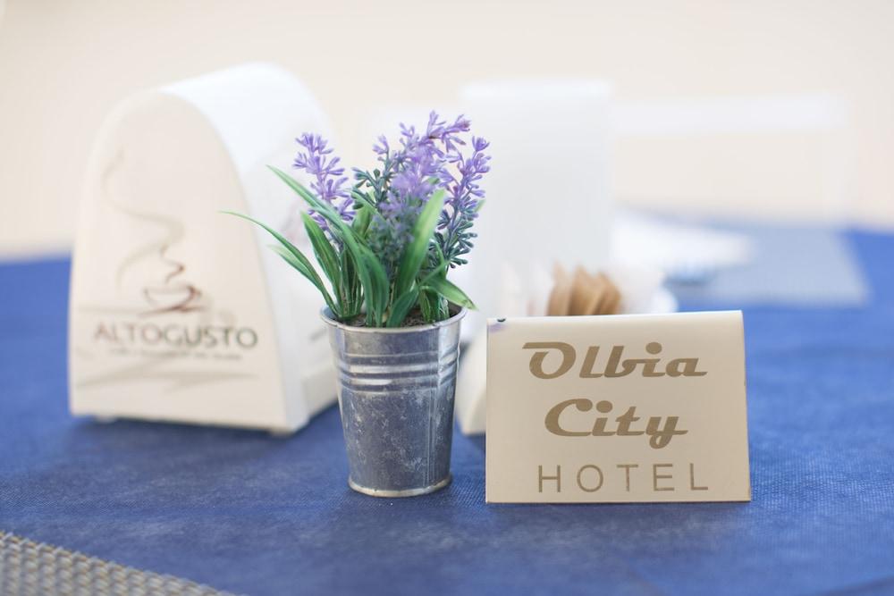 Olbia City Hotel מראה חיצוני תמונה