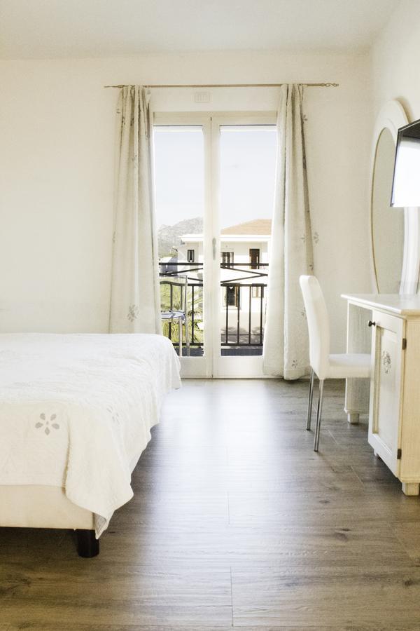 Olbia City Hotel מראה חיצוני תמונה